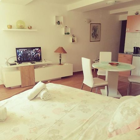 Apartment Lju On The Beach Split Dış mekan fotoğraf